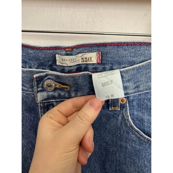 Levi’s 550 Relaxed Tapered denim jeans size 18 #0847 - Picture 2 of 6